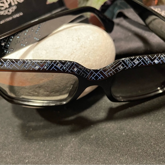SOSPIRI LUXURY EYEWEAR - Picture 2 of 13